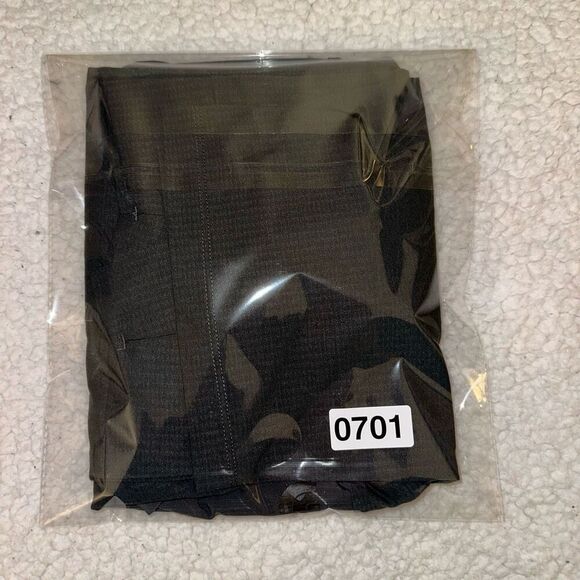 North Face Men’s Charcoal Black Quarter Zip Size Medium NWOT - Picture 10 of 10